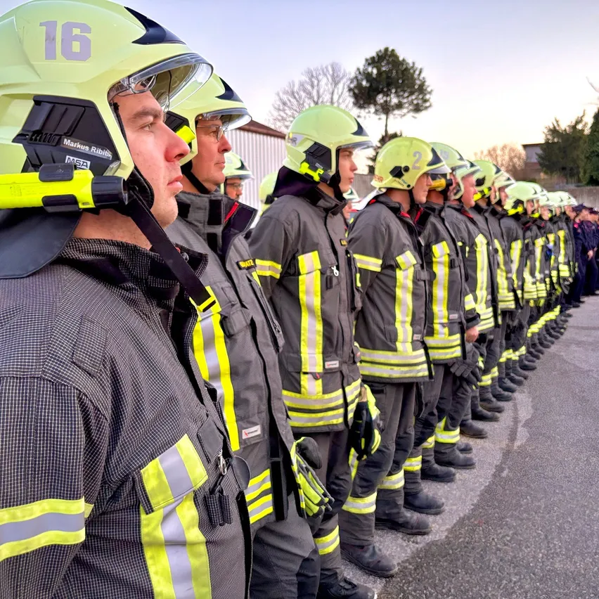 Helmet, Adult, Male, Man, Person, Fireman, Head, Face