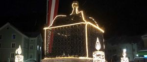 Bild enthält, Motorcycle, Transportation, Vehicle, Car, Flag