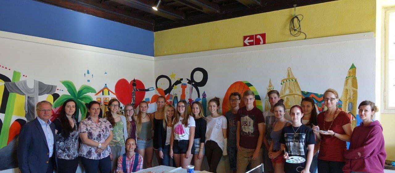 v1_migrated_image_85812692