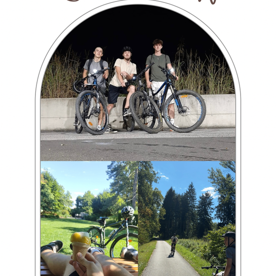 Drei junge Männer stehen zusammen auf Fahrrädern, einer hält einen Eisbecher. Ein anderer Mann fährt auf einem Pfad durch eine Grasfläche mit dem Fahrrad.