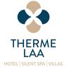 Das Logo von Therme LAA zeigt ein blaues und braunes Blumendesign über dem Text 'THERME LAA'. Darunter sind die Worte 'HOTEL', 'RUHIGER SPA' und 'VILLEN' zu sehen.