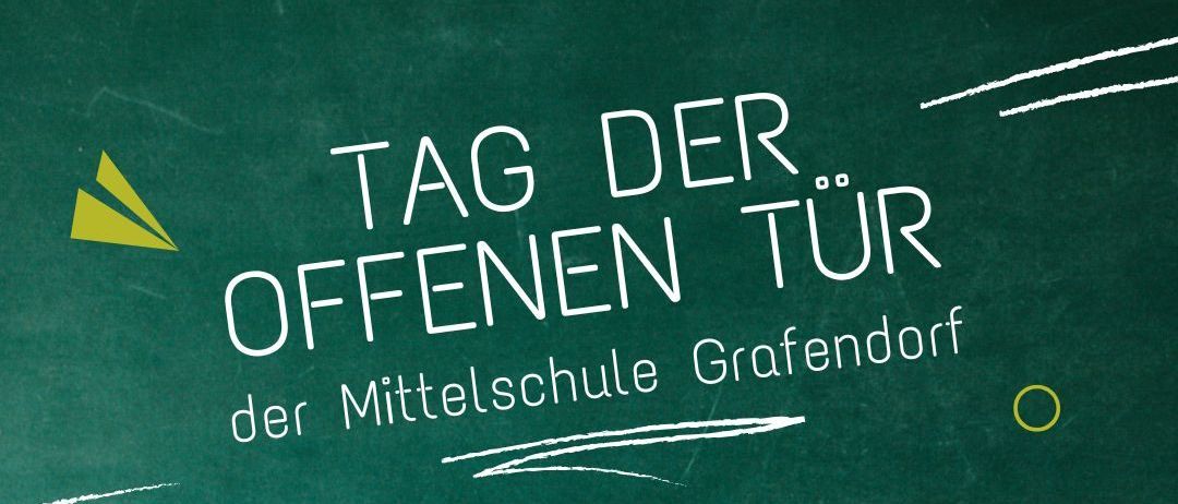 Ein grünes Schultafel wirbt für den Tag der offenen Tür der Grafendorfer Mittelschule am 23. Oktober. Die Veranstaltung läuft von 7:55 bis 11:45 Uhr. Ein Apfel sitzt auf einem Stapel Bücher.