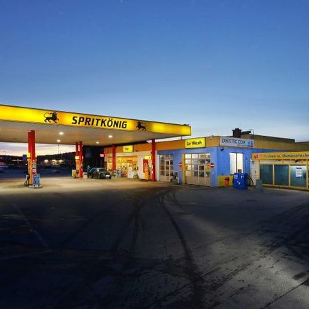 Bild enthält, Machine, Pump, Gas Station, Gas Pump