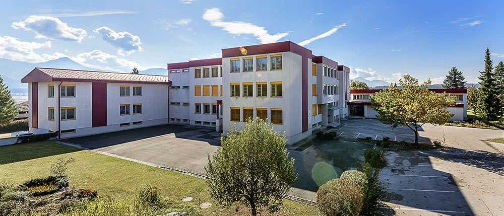 Building, House, Housing, Villa, Hotel, Resort, Waterfront, Building Complex, Outdoors