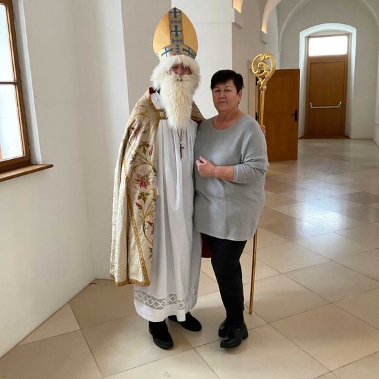 Bild enthält, Adult, Male, Man, Person, Festival, Christmas, Santa Claus