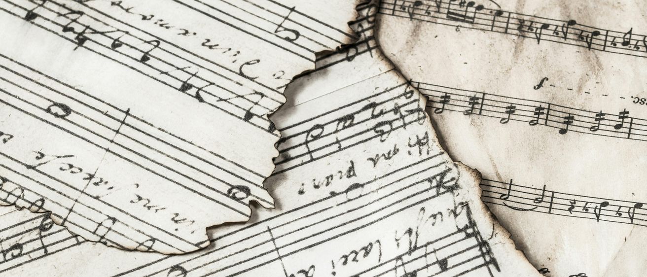 Bild enthält, Sheet Music, Guitar, Musical Instrument