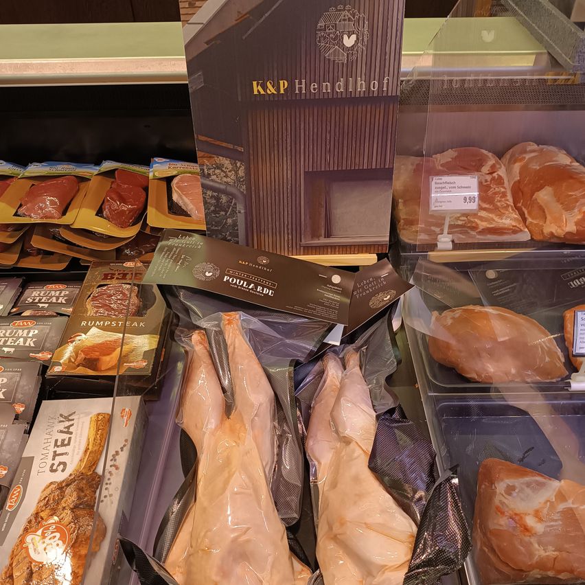 Bild enthält, Bread, Food, Shop, Butcher Shop, Meat, Mutton