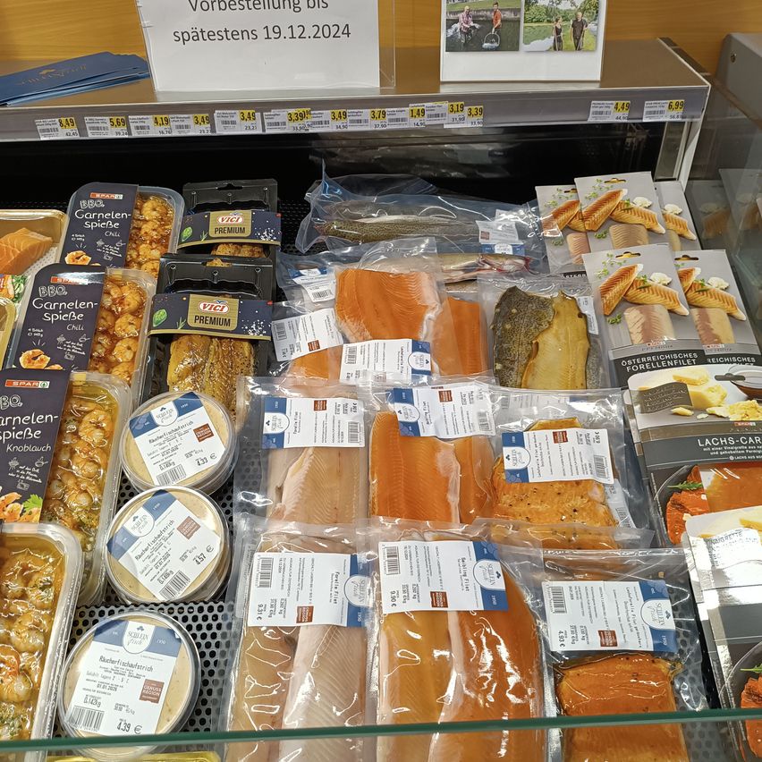 Bild enthält, Shop, Tape, Person, Deli, Bread, Food