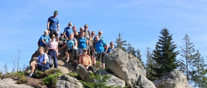 Bild enthält, Hiking, Nature, Outdoors, Person, Rock, Bag, Adult, Male, Man, People