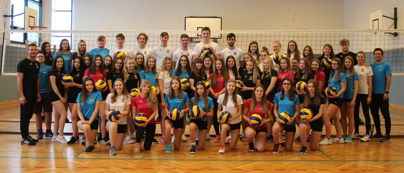 Bild enthält, People, Person, Volleyball, Volleyball (Ball)