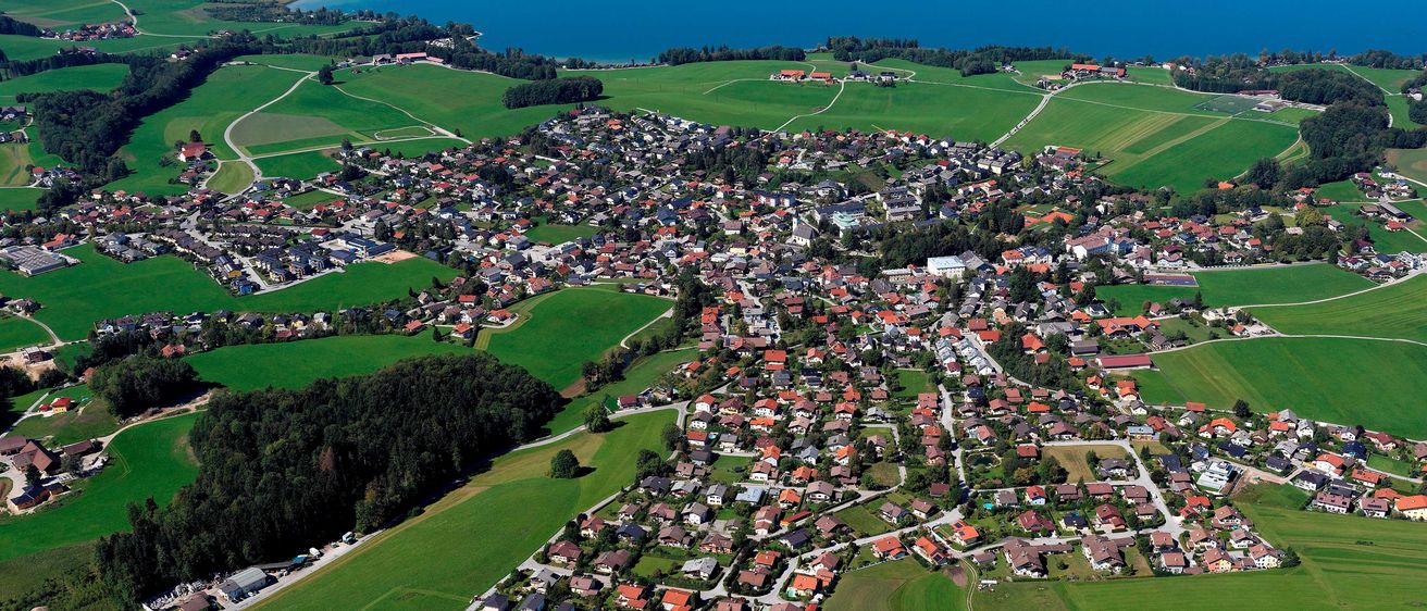 Bild enthält, Outdoors, Nature, Cityscape, Aerial View, Water, Lake