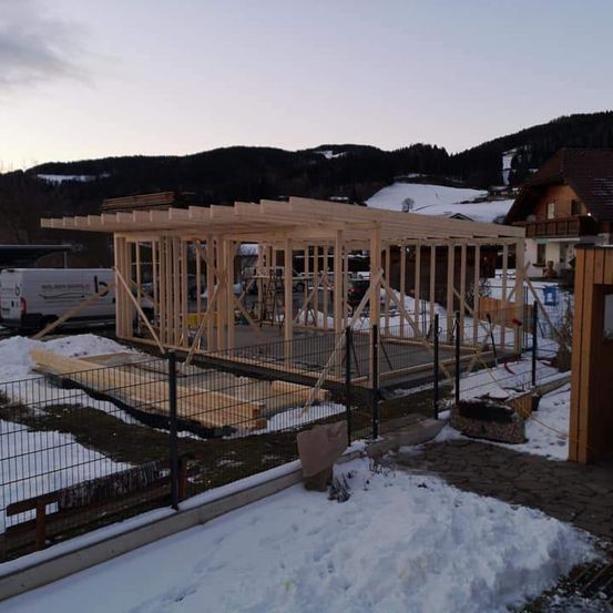 Bild enthält, Wood, Lumber, Architecture, Building, House, Housing, Porch