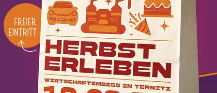 Ein Werbebeutel für die Herbst Erleben Wirtschaftsmesse in Ternitz mit Illustrationen von Autos, Menschen und Herbstblättern, Datum 19.09.2020 und Informationen zum freien Eintritt.