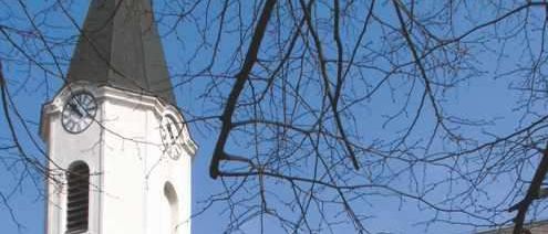 Bild enthält, Architecture, Building, Spire, Tower, Clock Tower, Bell Tower, Cathedral, Church, Arch