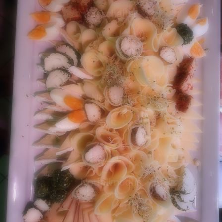 Bild enthält, Animal, Clam, Food, Invertebrate, Sea Life, Seafood, Seashell, Plate, Meal