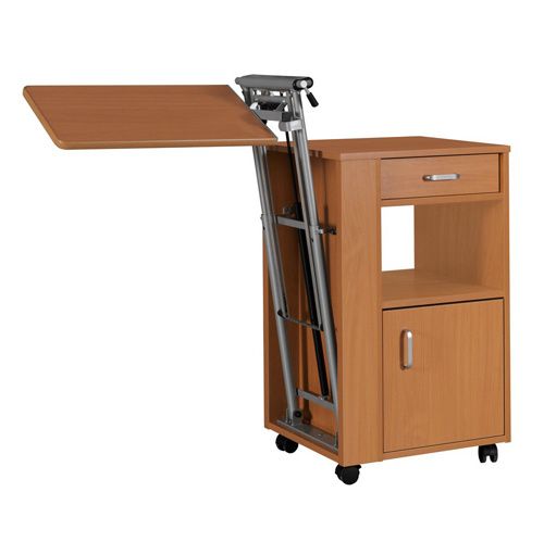 Ein mobiler Holzarbeitsplatz mit einer klappbaren Tischplatte, Metallständer und Rädern. Es verfügt über eine Schublade und ein Regal.