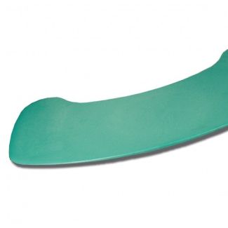 Ein mintgrünes, gebogenes, flaches Objekt, das einem Segment eines Kreises oder einer Ellipse ähnelt, auf weißem Hintergrund.