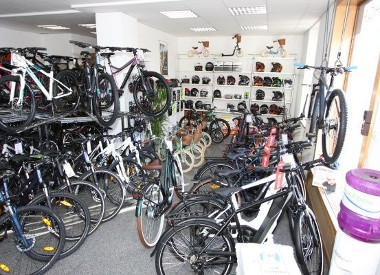 Bild enthält, Machine, Spoke, Helmet, Bicycle, Vehicle