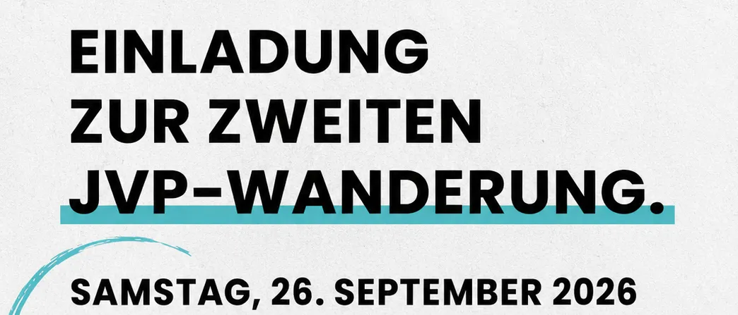 Plakat für die zweite JVP-Wanderung am 26. September 2026 mit einem Weinberg unter einem Sonnenuntergang.