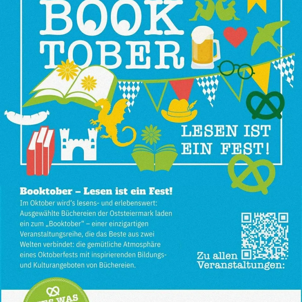 Plakat für Booktober, ein Lesefestival im Oktober. Das Plakat zeigt einen blauen Hintergrund mit verschiedenen Illustrationen, darunter Bücher, eine Burg, ein Drache, ein Bierkrug, ein Herz, eine Brille, eine Brezel und einen QR-Code.
