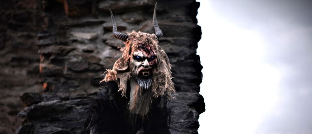 Bild enthält, Adult, Female, Person, Woman, Animal, Mammal, Wildlife