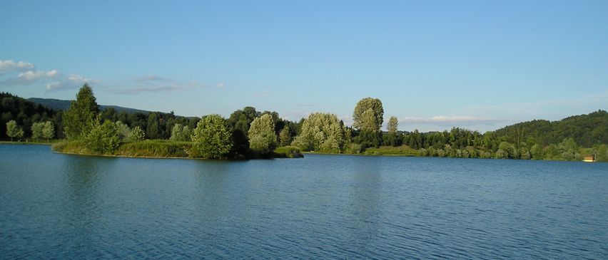 Bild enthält, Nature, Outdoors, Reservoir, Water, Scenery, Lake, Land, Sea, Landscape