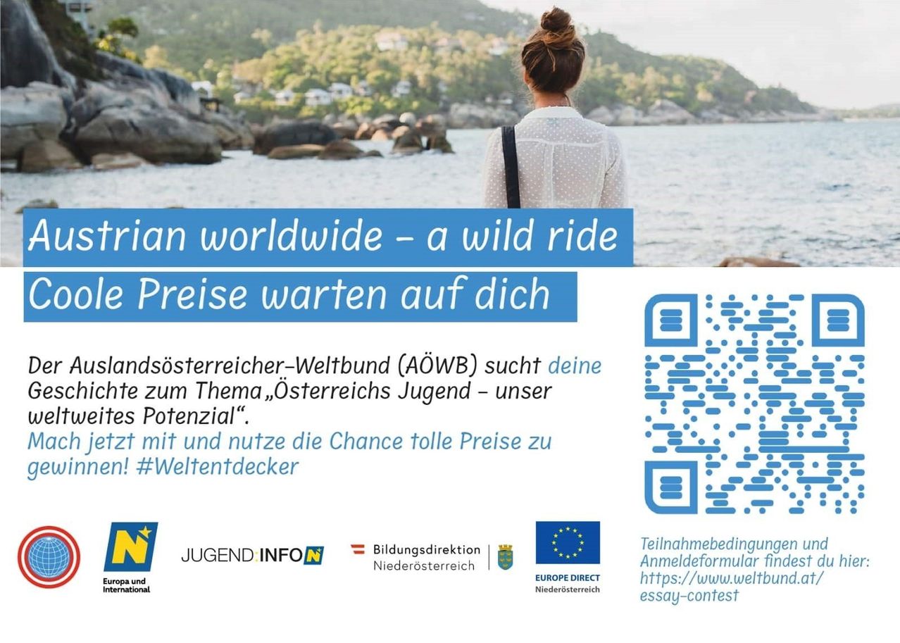 Poster mit einer Frau, die auf das Meer und die Berge schaut. Der Text lautet 'Österreich weltweit - eine wilde Fahrt' und 'Preise warten auf dich'.