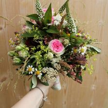 Bild enthält, Flower, Flower Arrangement, Flower Bouquet, Plant, Rose, Art, Floral Design, Graphics, Pattern
