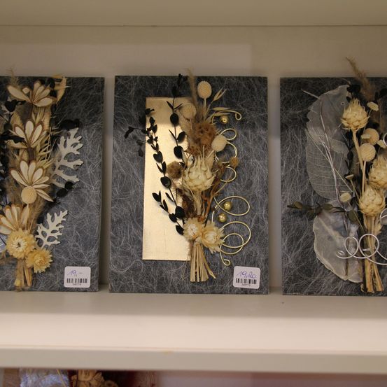 Bild enthält, Art, Flower, Flower Arrangement, Plant, Painting, Accessories