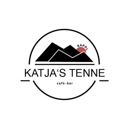 Logo für Katjas Tenne, ein Café-Bar, mit einer stilisierten Bergkette und einem Sonnenuntergang im Hintergrund. Der Text 'KAPPL' steht über den Bergen und 'KATJA'S TENNE' darunter.