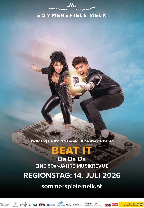 Werbeplakat für die Veranstaltung 'Beat It'. Zwei Personen stehen auf einem Kassettenband, einer hält eine Kassette, beide tragen Schwarz. Die Veranstaltung findet am 14. Juli 2026 statt.