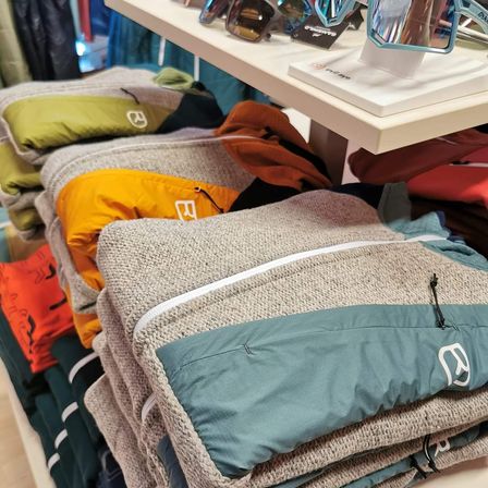 Bild enthält, Cushion, Home Decor, Pillow, Bag