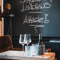 Bild enthält, Blackboard