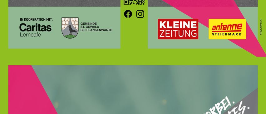 Ein Werbeplakat für die Veranstaltung Folkstrot mit rosa, grünen und grauen Farben, einschließlich Logos von Caritas, Kleine Zeitung und Antenne. Ein QR-Code ist auf dem Plakat vorhanden.