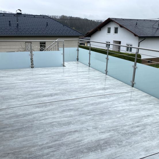 Floor, Architecture, Building, Housing, Outdoors, House