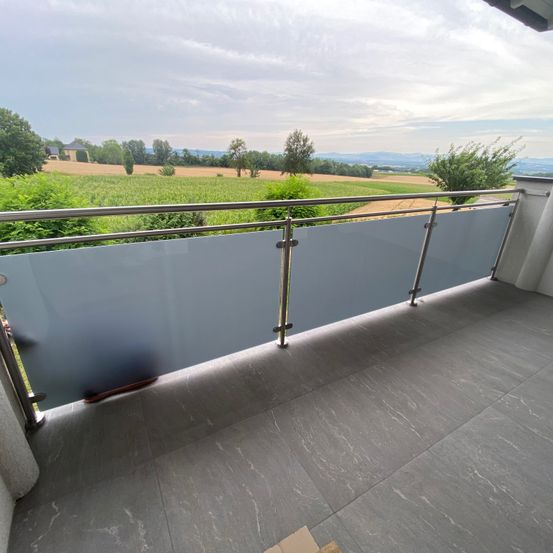 Architecture, Balcony, Building, Machine, Screw, Outdoors, Hot Tub, Tub