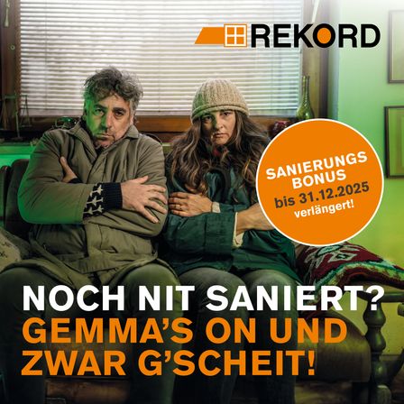 Bild enthält, Advertisement, Poster, Adult, Female, Person, Woman, Male, Man, Couch, Coat