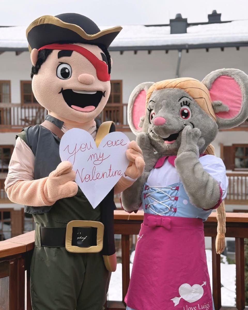 Bild enthält, Person, Face, Head, Clothing, Glove