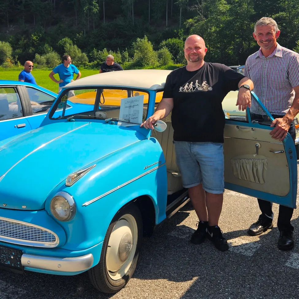 Ein bemerkenswertes Stück bei der Oldtimer-Auffahrt: ein ‚Lloyd Alexander TS‘, Baujahr 1959, 25 PS