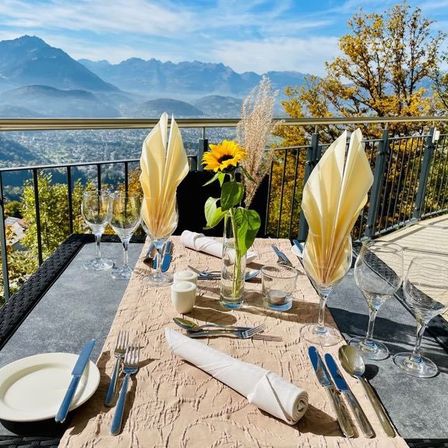 Bild enthält, Countryside, Nature, Outdoors, Rural, Farm, Vineyard, Alcohol, Beverage, Wine Tour, Fork