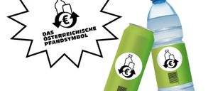 Bild enthält, Bottle, Water Bottle, Can, Tin, Recycling Symbol, Symbol, Shaker, Beverage, Mineral Water