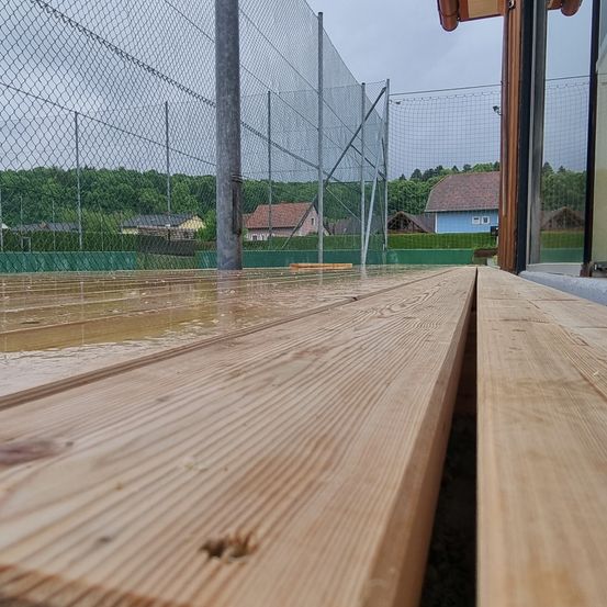 Bild enthält, Plywood, Wood, Lumber, Hardwood, Indoors, Interior Design