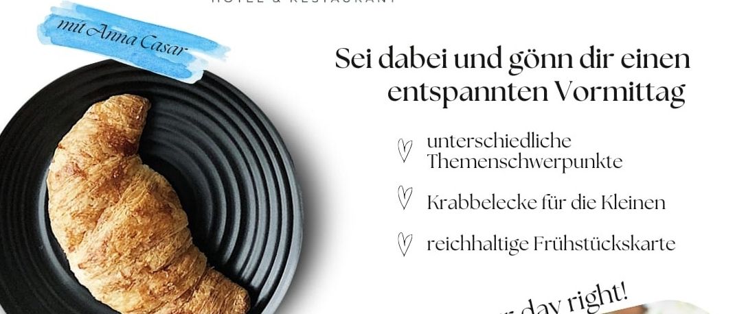 Ein Werbeflyer für 'Eternacafe im Neufeldersee' zeigt ein Croissant auf einem Teller mit einer Familie, die Kaffee genießt. Es betont einen entspannten Morgen mit verschiedenen Themen, Snacks für Kinder und ein reichhaltiges Frühstücksmenü. Die Anmeldung ist erwünscht und kostenlos. Weitere Informationen finden Sie unter unserewunder.at.