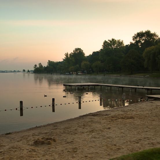 Bild enthält, Water, Waterfront, Nature, Outdoors, Scenery, Pier, Port