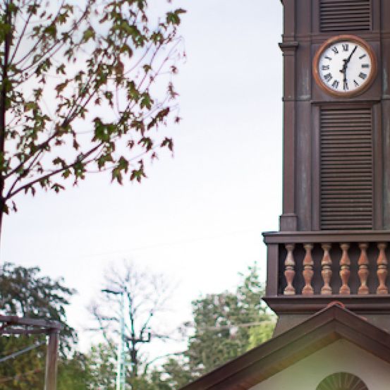 Bild enthält, Architecture, Building, Clock Tower, Tower