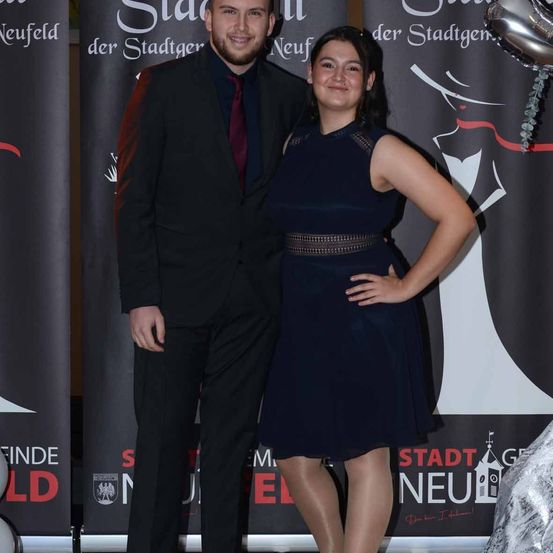 Bild enthält, Fashion, Adult, Female, Person, Woman, Male, Man, Premiere, Shoe, Face