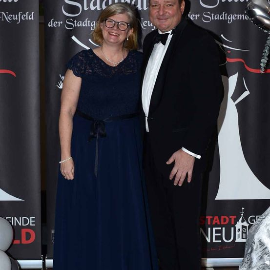 Bild enthält, Fashion, Adult, Male, Man, Person, Lady, Bride, Female, Woman, Face