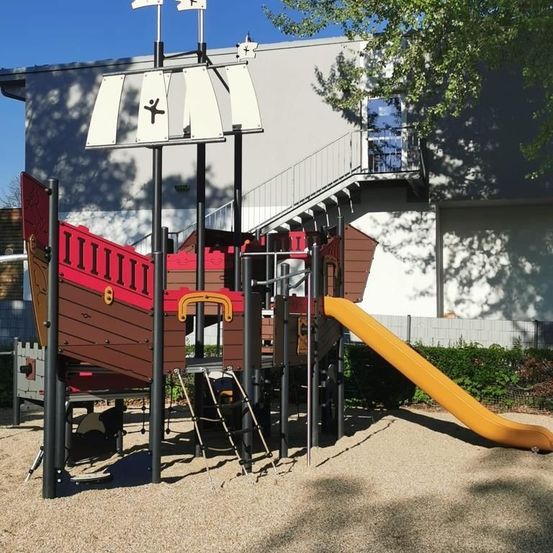 Bild enthält, Play Area, Outdoor Play Area, Outdoors