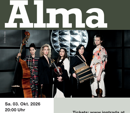 Plakat für Almas Konzert am 3. Oktober 2026 um 20:00 Uhr im Martinus Saal, mit einer Gruppe von Musikern mit verschiedenen Instrumenten. Das Plakat enthält Logos für Sponsoren und Partner.