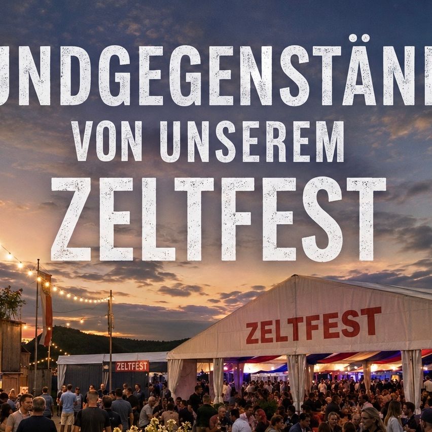 Eine Menschenmenge versammelt sich unter einem Zelt mit den Worten 'Undgegenstand von unserem Zeltfest' in großen weißen Buchstaben auf einem blauen Himmelshintergrund.